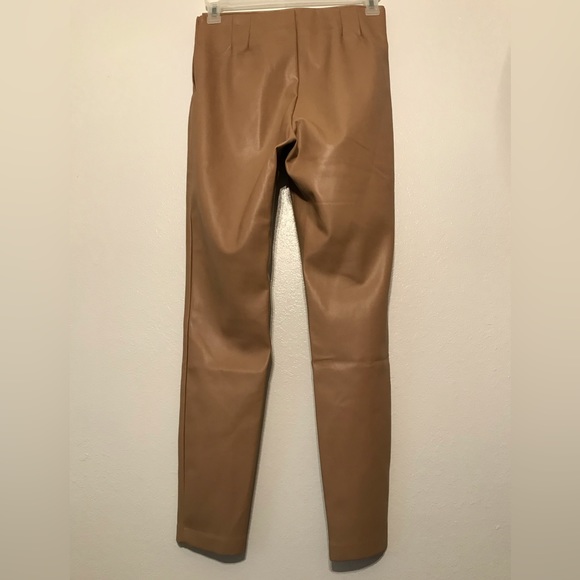 Zara Womens Faux Leather Tan Pants Side Zip & Zip at Ankles Size US L Neutral - Picture 2 of 10